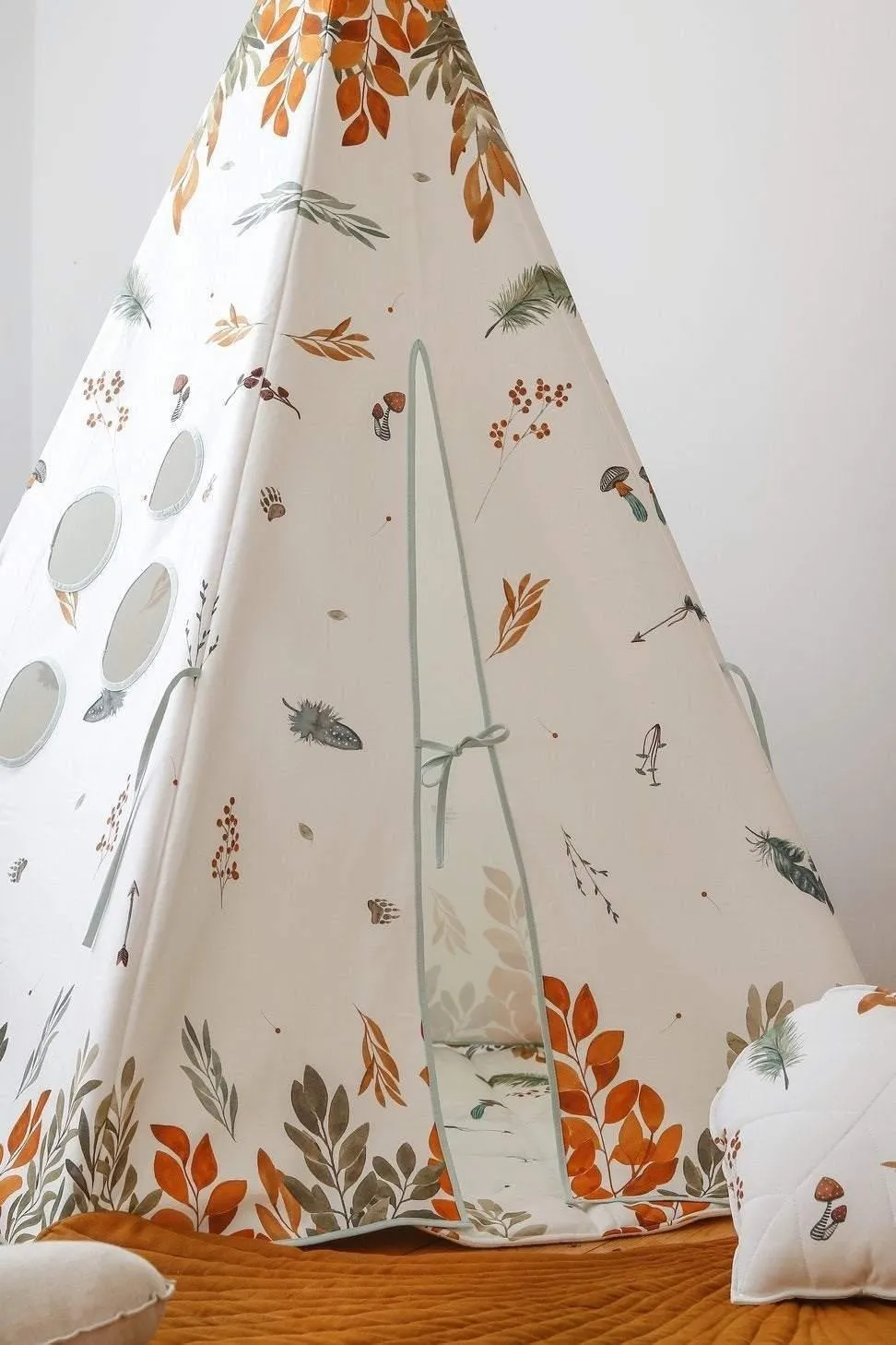 “Forest Friends” Teepee Tent